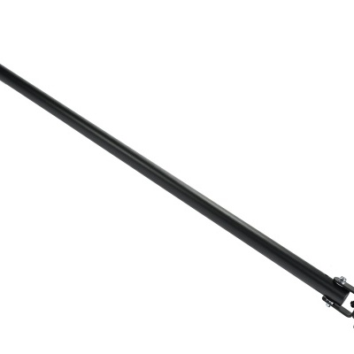 Tripé preto com sistema de fixação ajustável