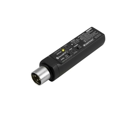 Adaptador Bluetooth preto com conector XLR e texto branco