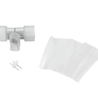 Estrutura branca com roletes, pequeno encaixe branco e quatro lâminas transparentes sobre fundo branco