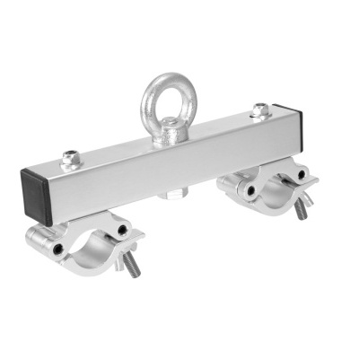 Barra metálica prateada dupla com braçadeiras e olhal para suspensão