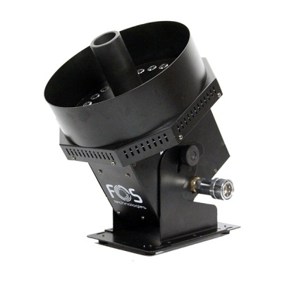 Dispositivo metálico preto com tubo e conector lateral, marca FOS