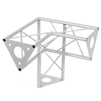 Estrutura metálica branca em forma de L com reforço triangular