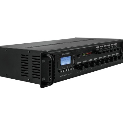 Amplificador de áudio preto com visor digital e botões