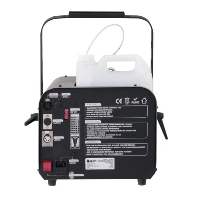 Máquina geradora de fumo preta com depósito branco e etiquetas