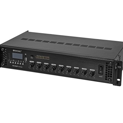 Amplificador de som preto Dynacord com botões e visor digital