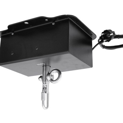 caixa metálica preta com suporte para mosquetão e cabo