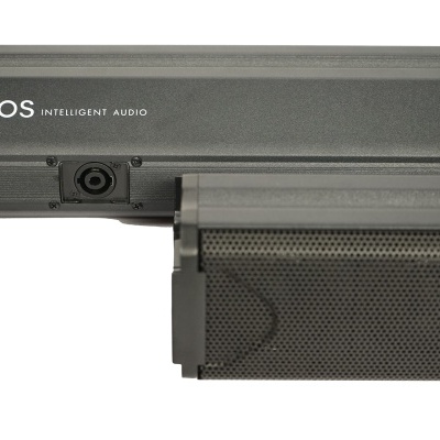 Coluna de áudio preta IHOS Intelligent Audio com malha perfurada e conector lateral