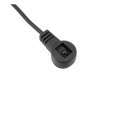 Cabo preto com conector redondo em fundo branco