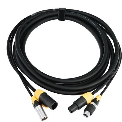 Cabo de áudio preto com conectores XLR pretos e amarelos