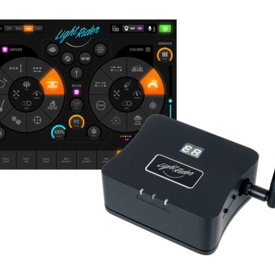 dispositivo electrónico preto com antena e interface digital colorida