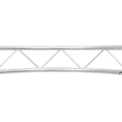 Estrutura metálica trapezoidal prateada com reforços diagonais e texto preto