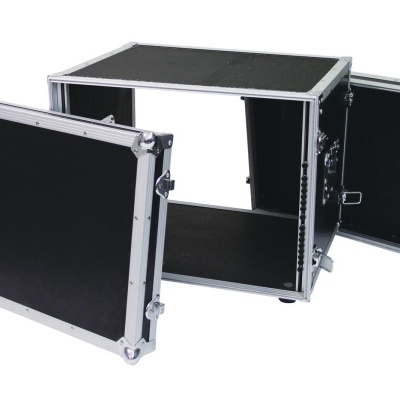 Caixa de transporte profissional preta com estrutura metálica e portas abertas