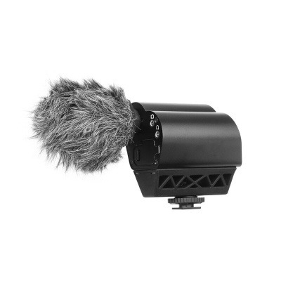 Microfone condensador preto com proteção anti-vento cinzenta achatada