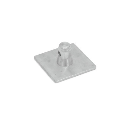 Peça metálica quadrada com topo cilíndrico prateado