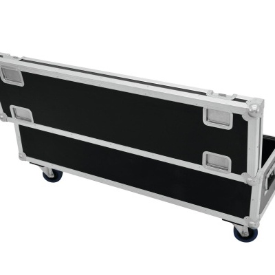 Estojo rígido flight case preto com molduras metálicas e rodas aberto