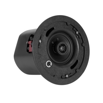 Altifalante embutido redondo preto com cone central visível sobre fundo branco