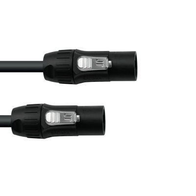 Cabo de áudio preto com conectores XLR em ambas as extremidades
