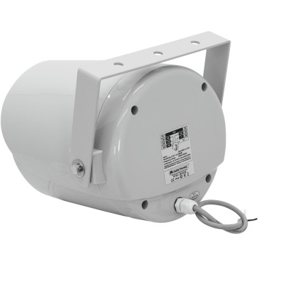 Coluna de som branca com suporte metálico e cabo