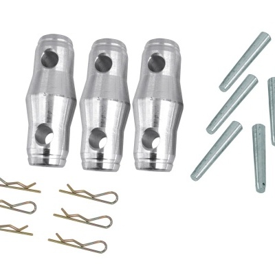 Conjunto de peças metálicas e parafusos para montagem