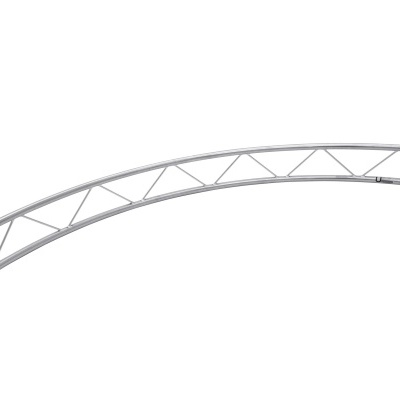Estrutura metálica curva prateada com barras transversais