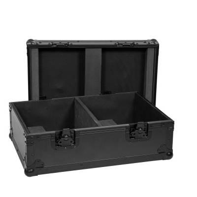 Caixa de armazenamento preta aberta com divisórias internas