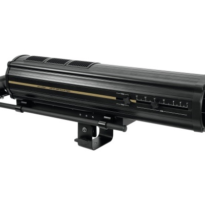 Projetor teatral preto cilíndrico com suporte