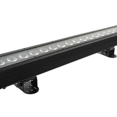 Reflector LED retangular preto com 15 lentes circulares