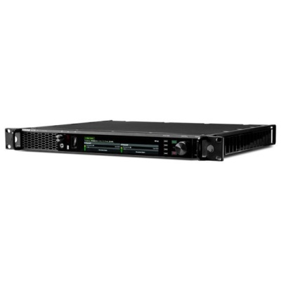 Equipamento de rack preto com painel digital e botões frontais