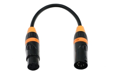 Cabo adaptador XLR preto com detalhes laranja