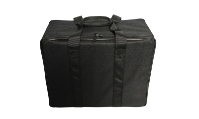 Mala rectangular preta de tecido com alças e fecho no topo