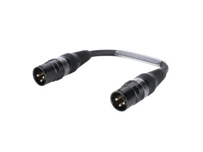 Cabo adaptador XLR curto preto com conetores macho em ambas as extremidades