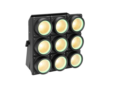 Projetor LED quadrado com 9 lâmpadas circulares em fundo branco