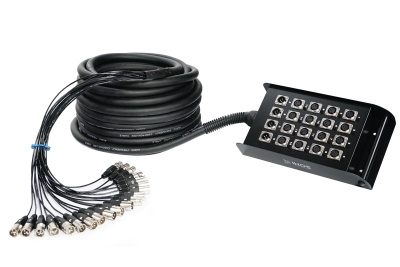 Cabo multipar preto com conectores XLR e painel com 16 entradas XLR