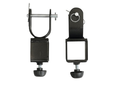 Par de grampos metálicos pretos com parafusos de ajuste e pinos de segurança