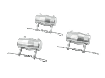 Três pesos de pesca metálicos prateados com suporte em alça