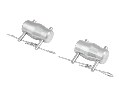 Dois pesos metálicos cilíndricos prateados com ganchos