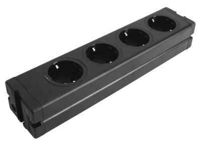 Extensão elétrica preta com quatro tomadas