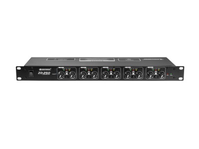 Equipamento de áudio preto modelo ZD-222 com cinco controlos giratórios em fundo branco