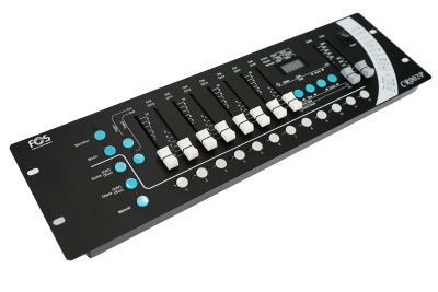 Consola de controle DMX FOXS CP9032R preta com botões e faders brancos e azuis