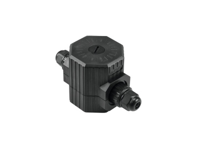 Dispositivo preto octogonal com conectores em fundo branco