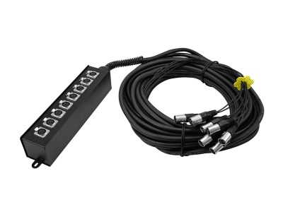 Divisor de áudio preto com 8 conectores XLR e cabo longo preto com cinco conectores XLR