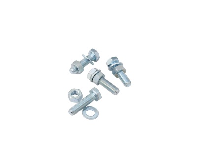 Parafusos, porcas e arruelas metálicas prateadas