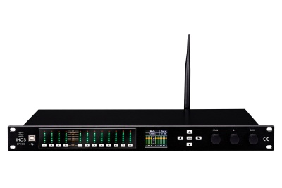 Equipamento áudio preto com antena e mostradores LED