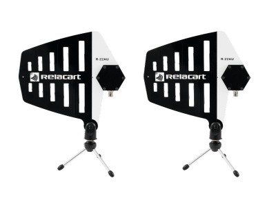 Par de antenas Relacart R.22AU em preto e branco com tripé