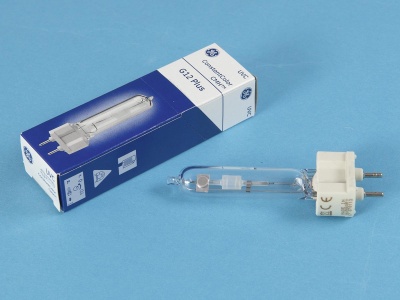 Lâmpada GE CL2 PLUS com caixa azul e branca