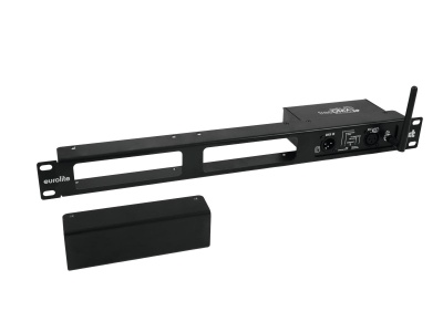 Aparelho eletrónico preto com antena e bloco retangular preto separado sobre fundo branco