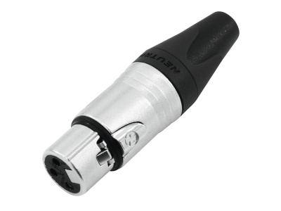 Conector XLR metálico prateado e preto com texto NEUTRIK