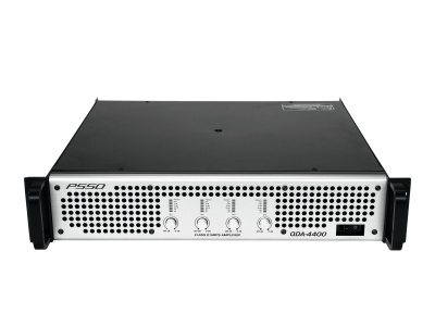 Amplificador PSSO QDA-4400 preto e branco com botões de controlo