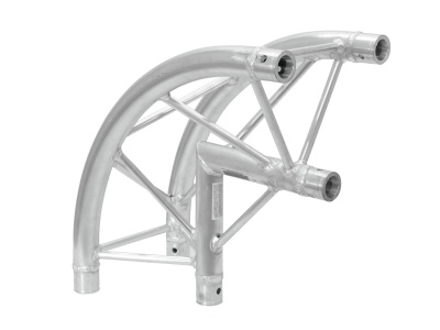 Estruturas curvas de metal prateado com tubos e suportes triangulares