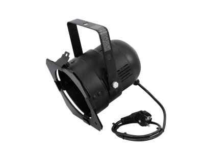 Projetor preto com suporte de metal e cabo elétrico num fundo branco